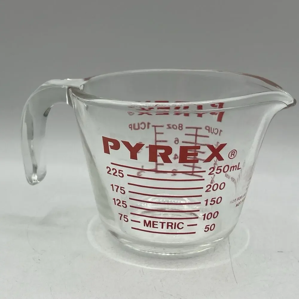 Vintage Pyrex 508 1 Cup 8 oz Glass Measuring Cup Red Lettering J Handle Baking